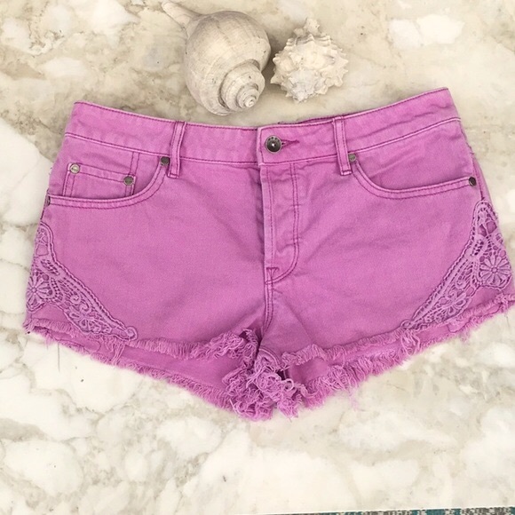 Roxy Pink Denim Button Fly Shorts Size 27 - Picture 16 of 16